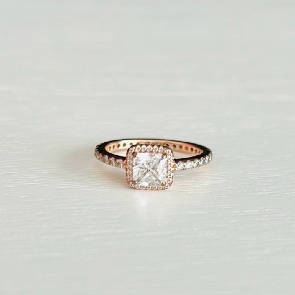 Pandora Square Sparkle Halo Ring rose gold plating size 5 - Picture 3 of 7